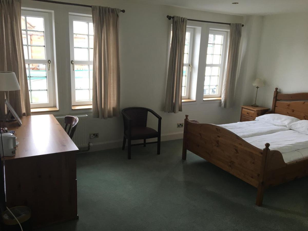 Thornhill Inn Экстерьер фото